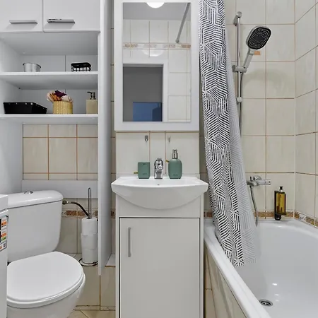 Apartment Garwolinska Easy By Solarento